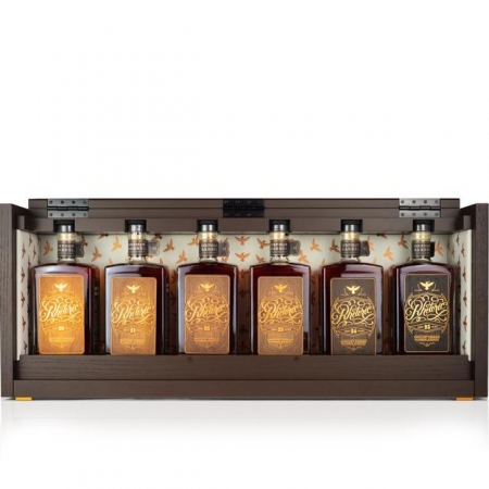 Orphan Barrel Rhetoric Bourbon Set 20 to 25 Years