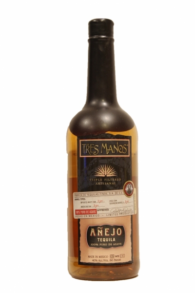 Tres Manos Anejo